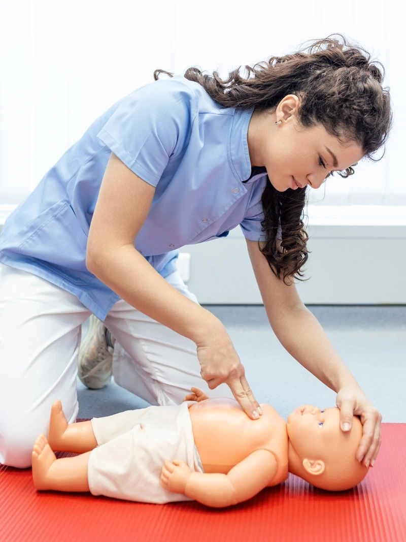 Paediatric First Aid (2-Day Course) Paediatric First Aid (2-Day Course)